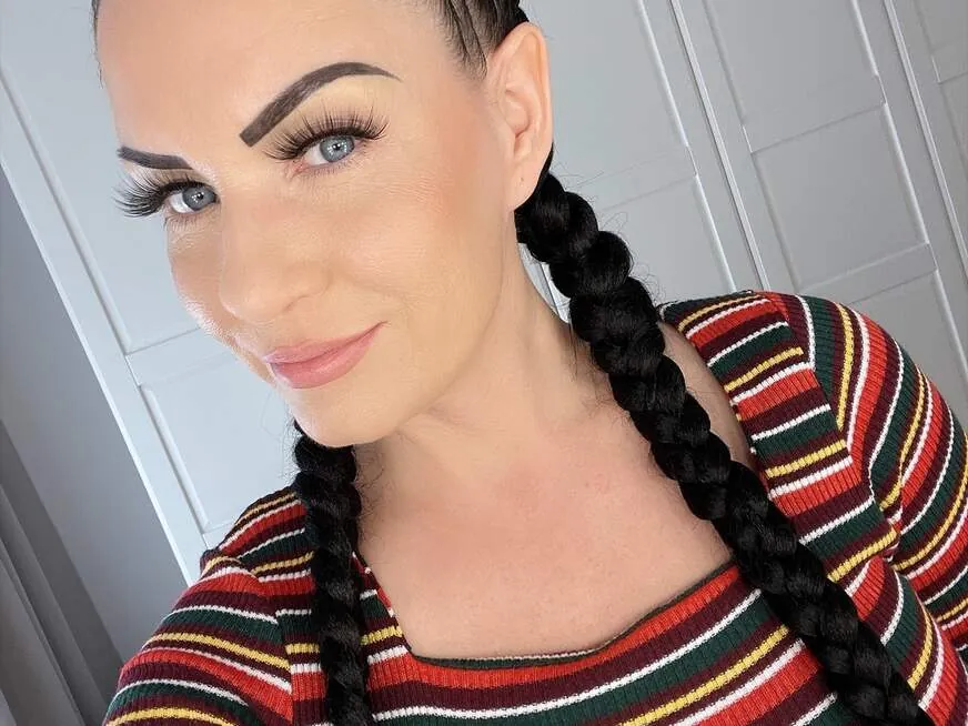 Malina-Lay – Sexpertin im Portrait
